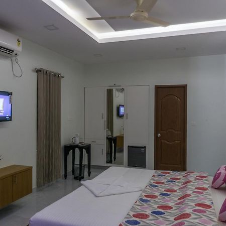 Clirind Resort Athirappilly Buitenkant foto