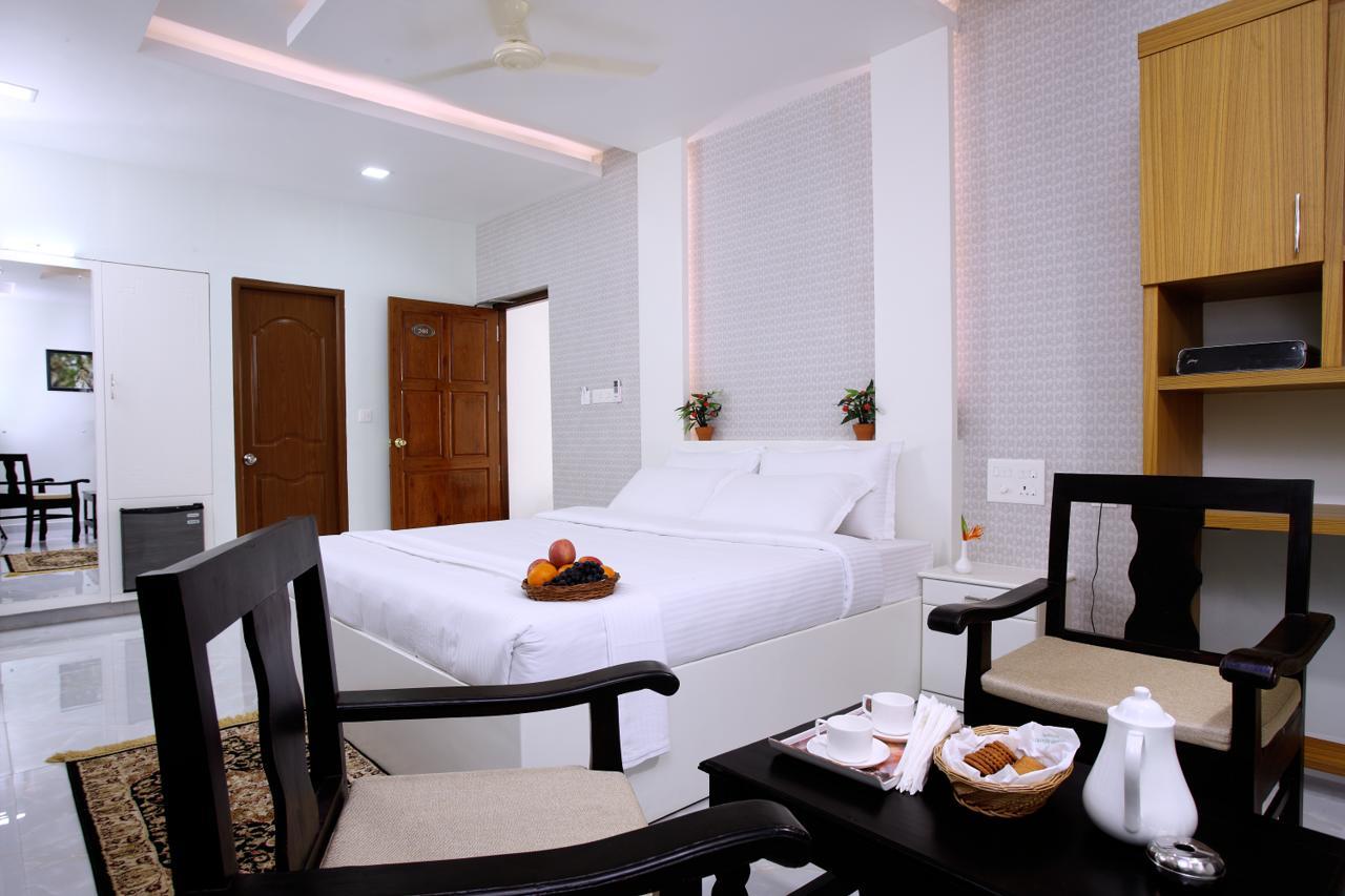 Clirind Resort Athirappilly Buitenkant foto