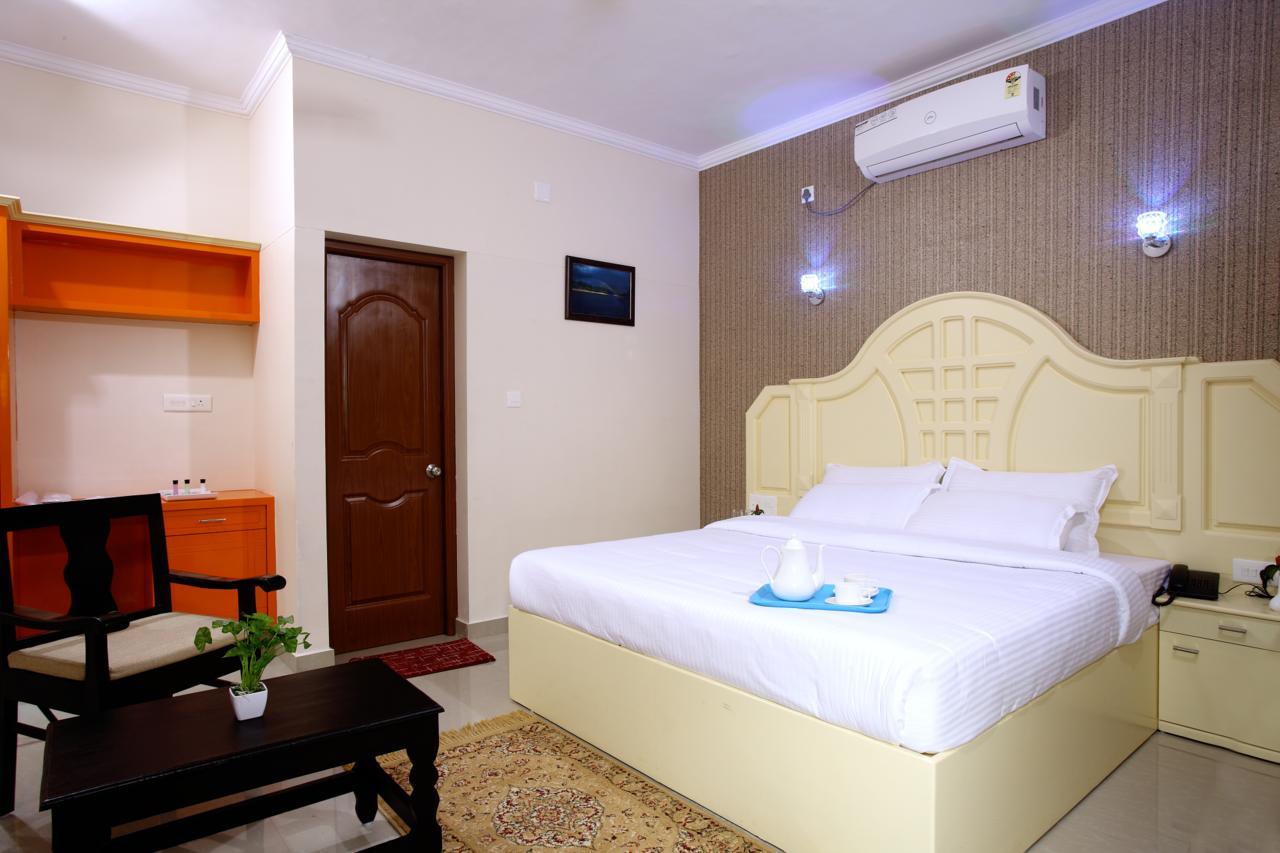 Clirind Resort Athirappilly Buitenkant foto