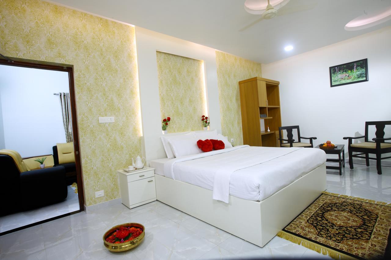 Clirind Resort Athirappilly Buitenkant foto